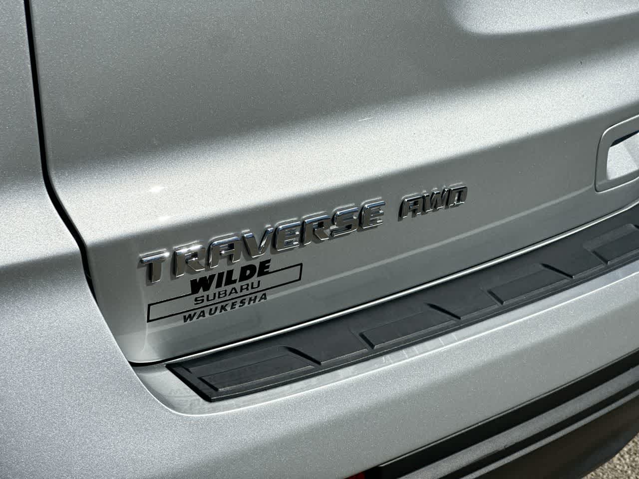 Thumbnail: 2017 Chevrolet Traverse - 18