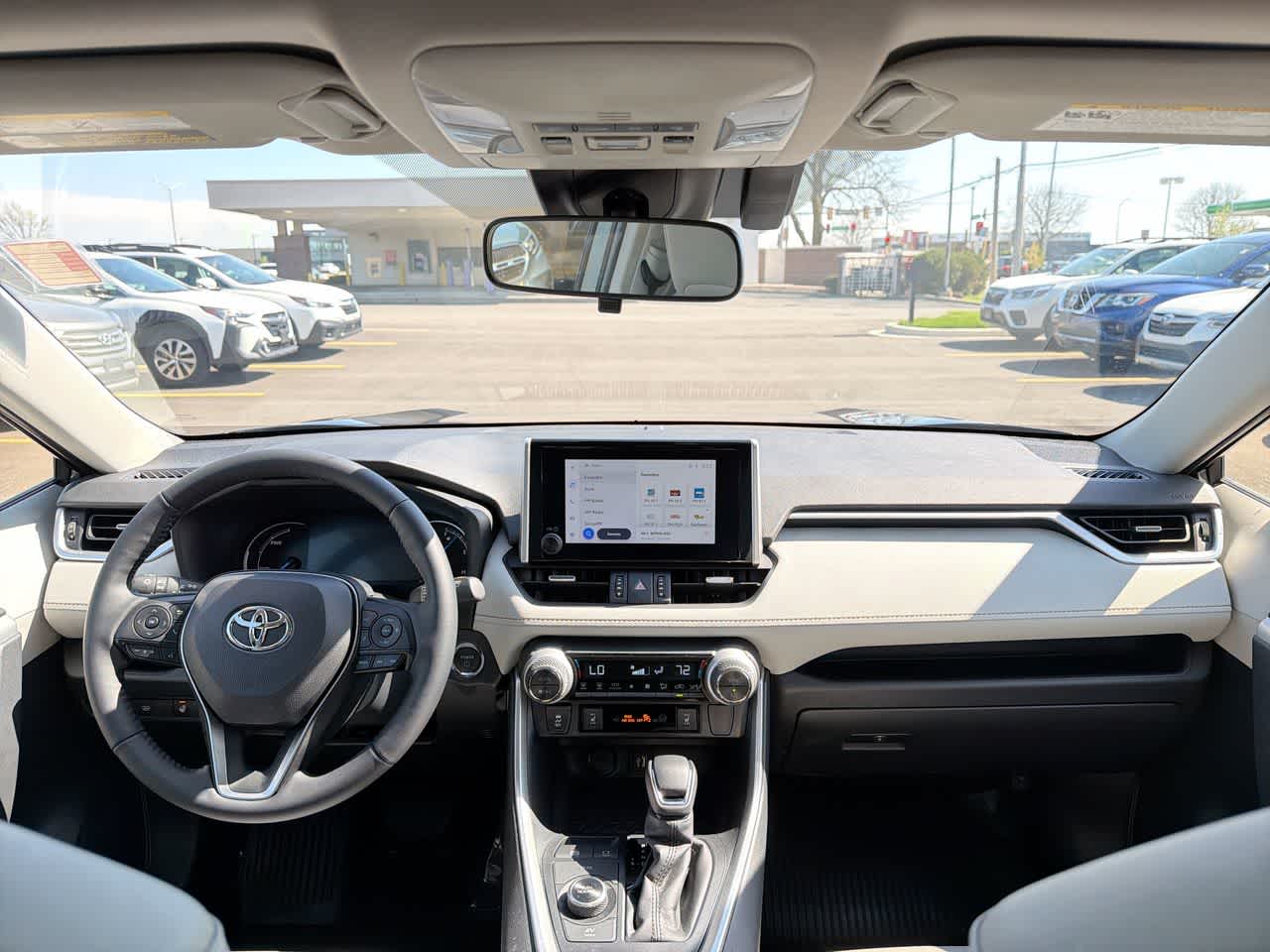 Thumbnail: 2025 Toyota RAV4 - 20