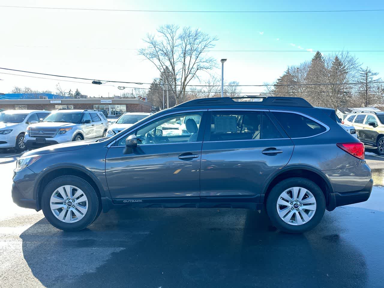 Thumbnail: 2019 Subaru Outback - 10