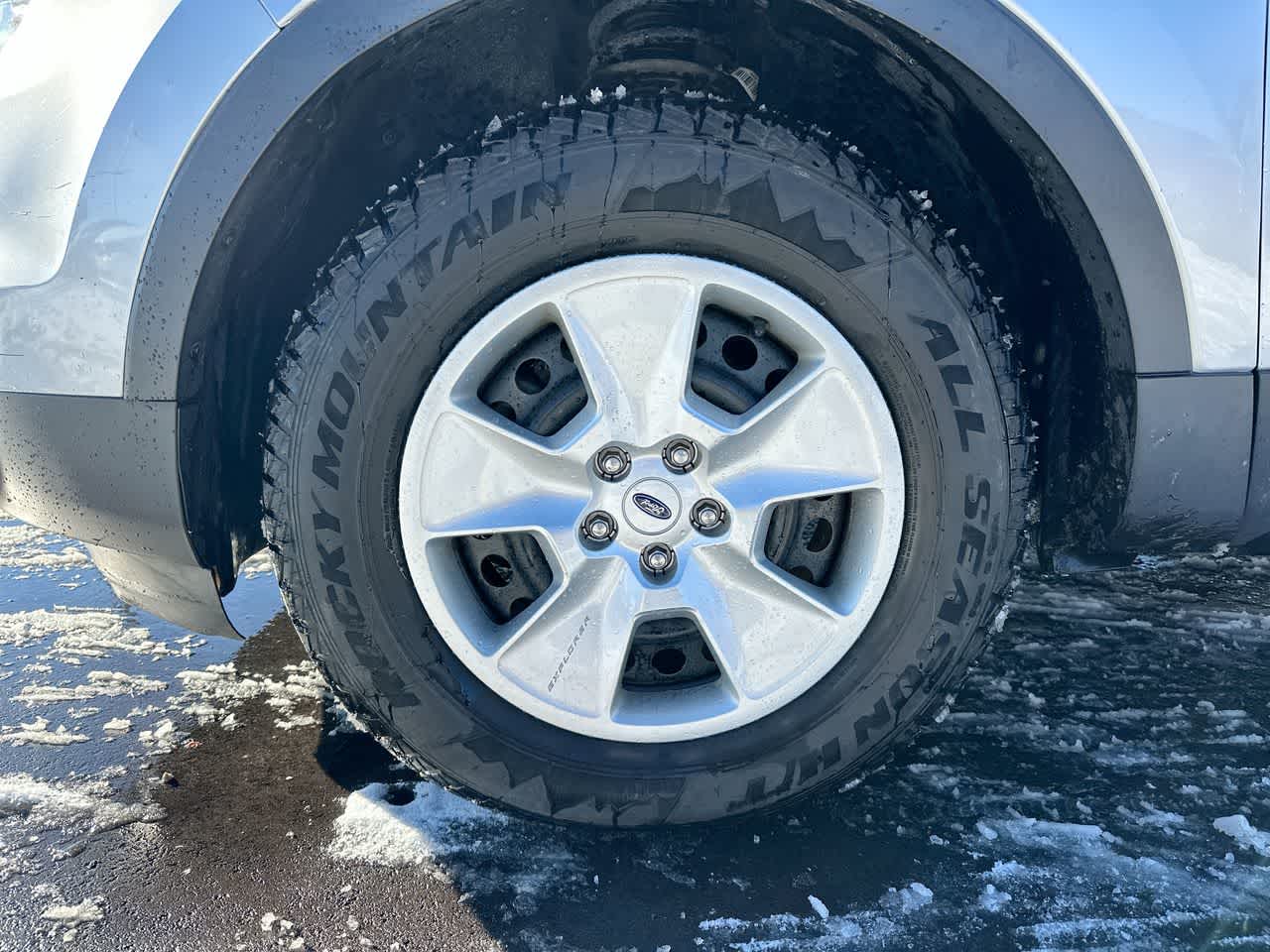 Thumbnail: 2013 Ford Explorer - 19