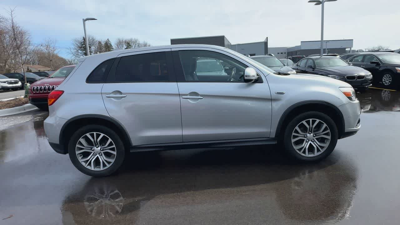 Thumbnail: 2018 Mitsubishi Outlander Sport - 9