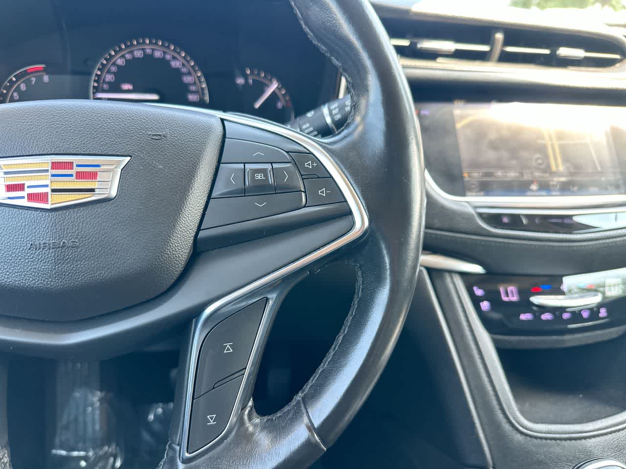 Thumbnail: 2019 Cadillac XT5 - 30