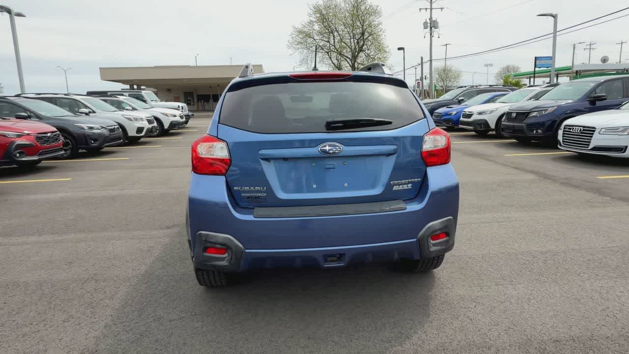 Thumbnail: 2017 Subaru Crosstrek - 7