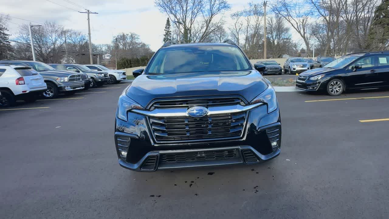 2025 Subaru Ascent Limited photo 3