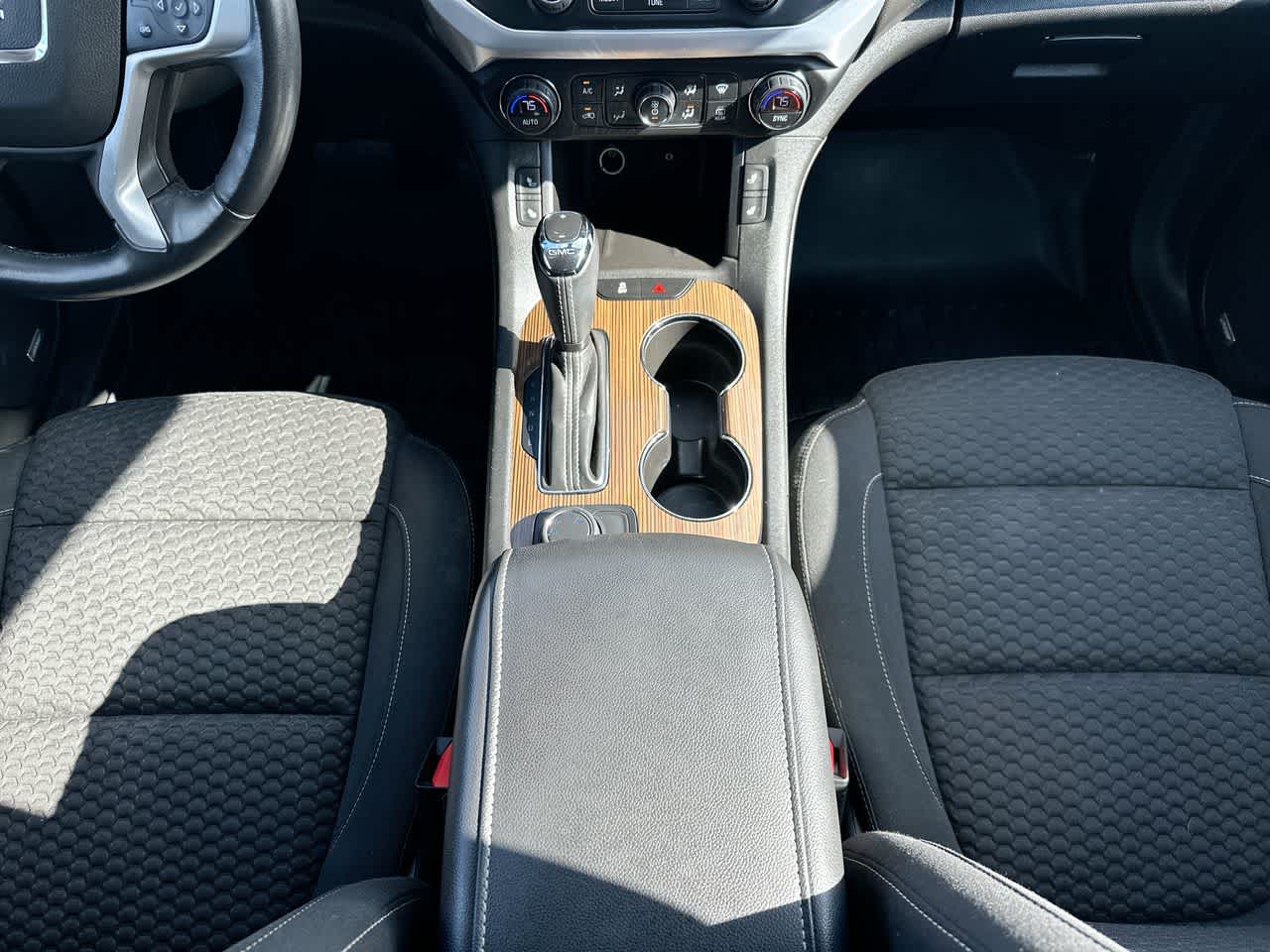 Thumbnail: 2017 GMC Acadia - 31