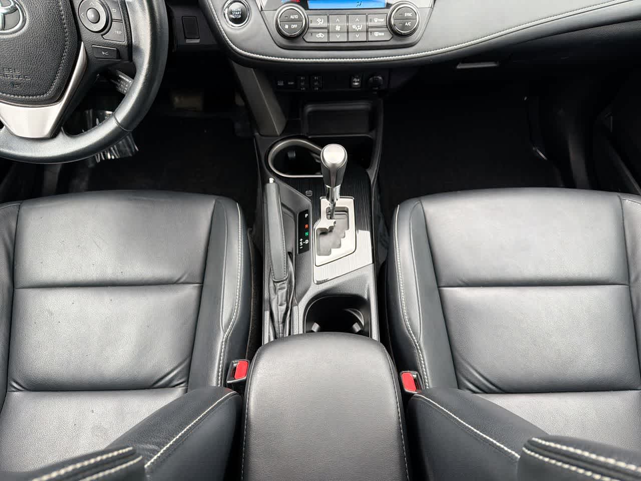 Thumbnail: 2016 Toyota RAV4 - 31