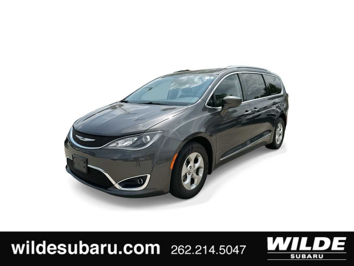 2017 Chrysler Pacifica  -
                  Waukesha, WI