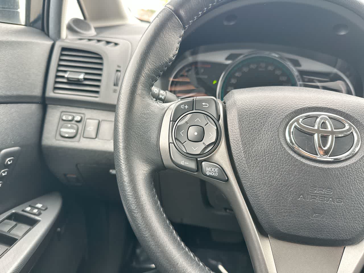 Thumbnail: 2015 Toyota Venza - 29