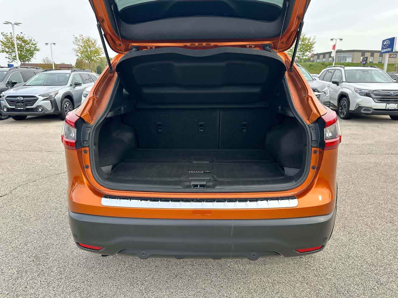 Thumbnail: 2020 Nissan Rogue Sport - 35