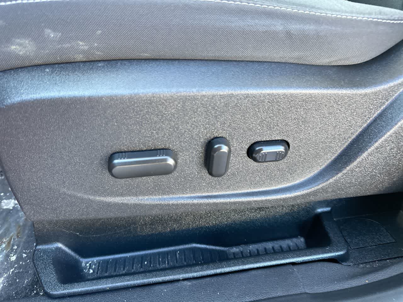 Thumbnail: 2018 Ford Escape - 22