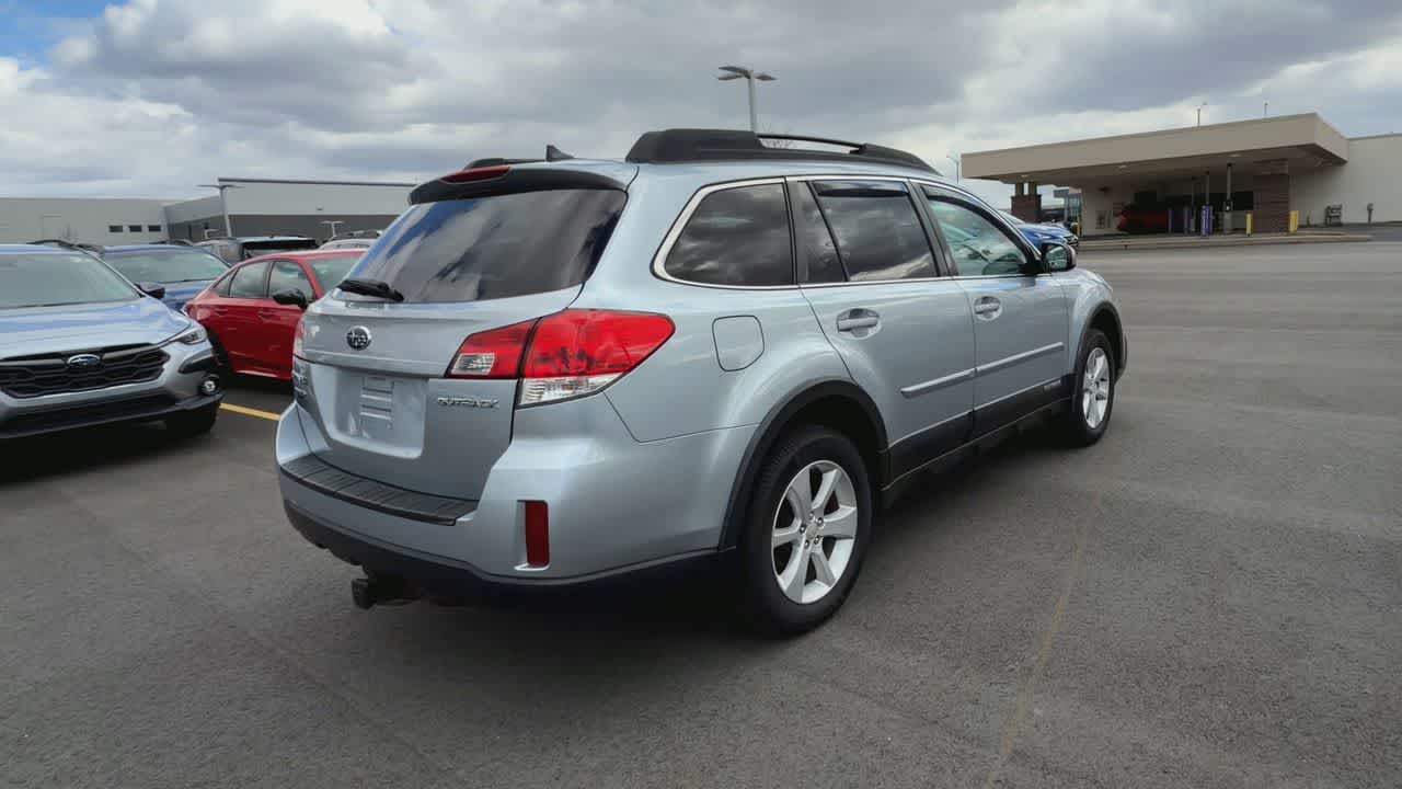 Thumbnail: 2014 Subaru Outback - 9