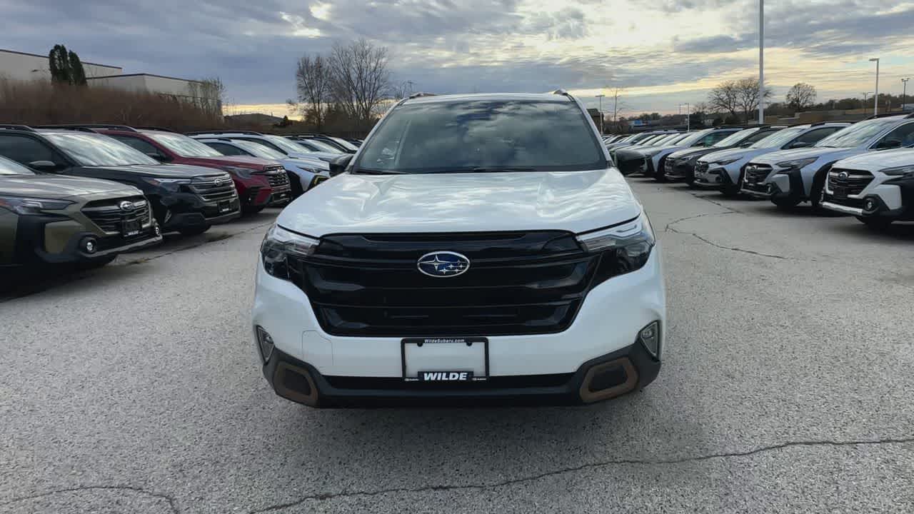 2025 Subaru Forester Sport photo 2