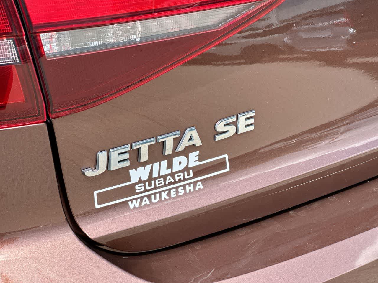 Thumbnail: 2017 Volkswagen Jetta - 17
