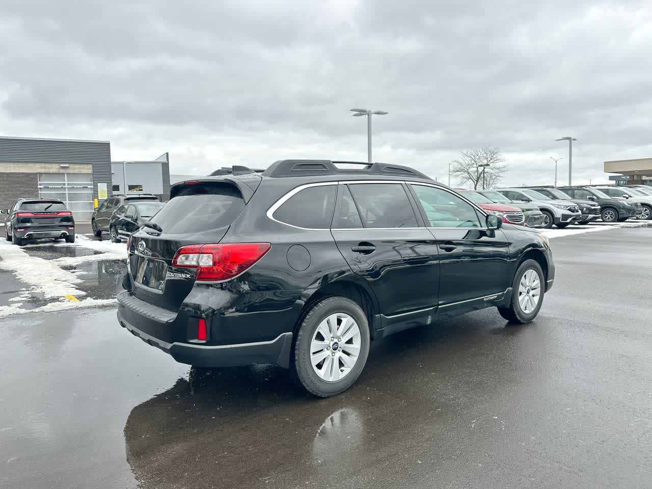 Thumbnail: 2016 Subaru Outback - 13