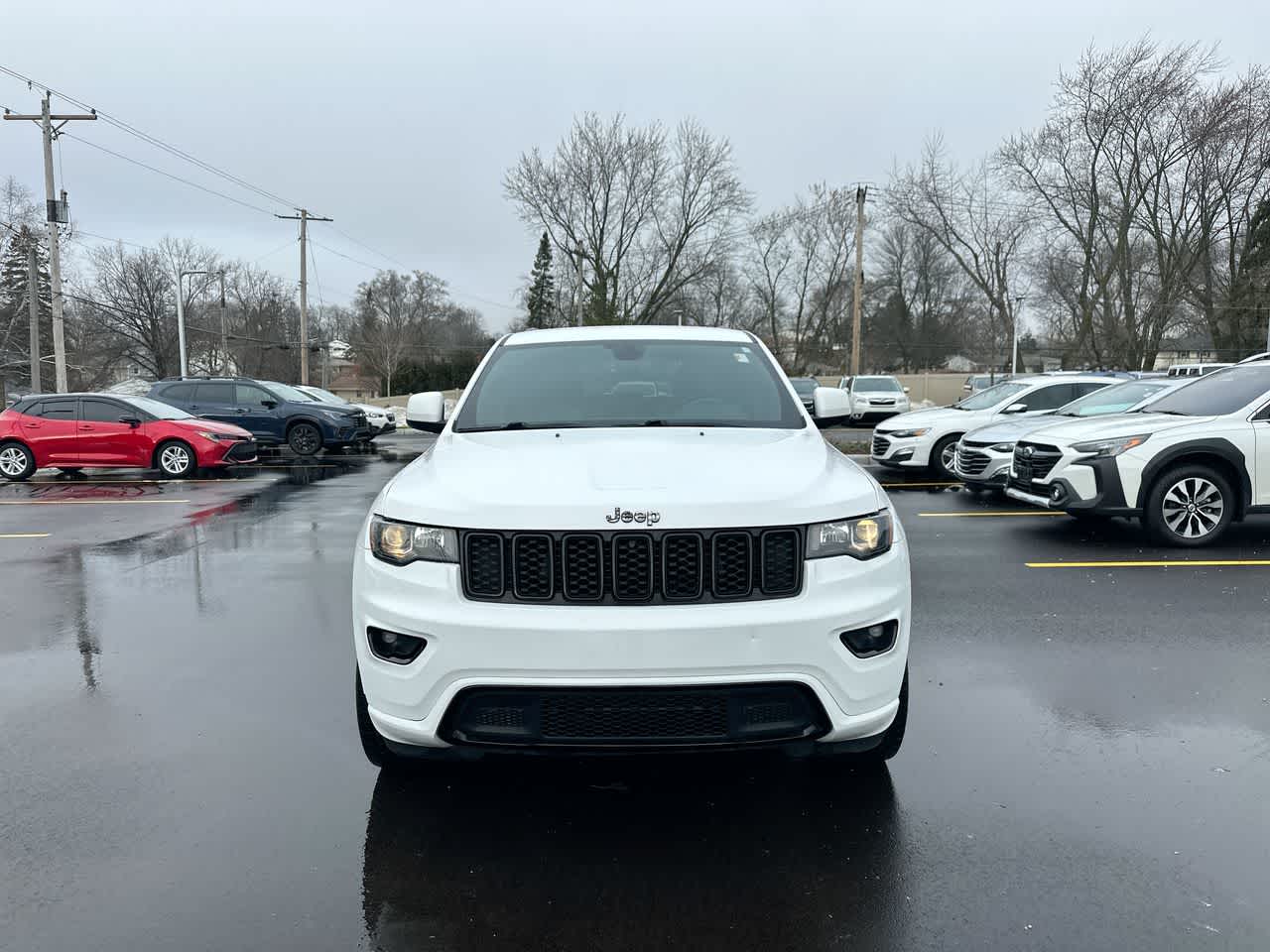 Thumbnail: 2020 Jeep Grand Cherokee - 16