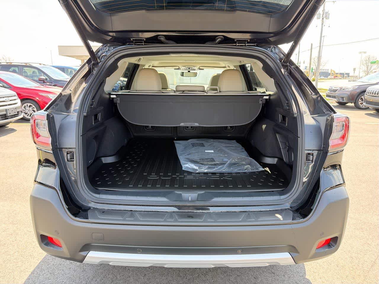 Thumbnail: 2025 Subaru Outback - 38