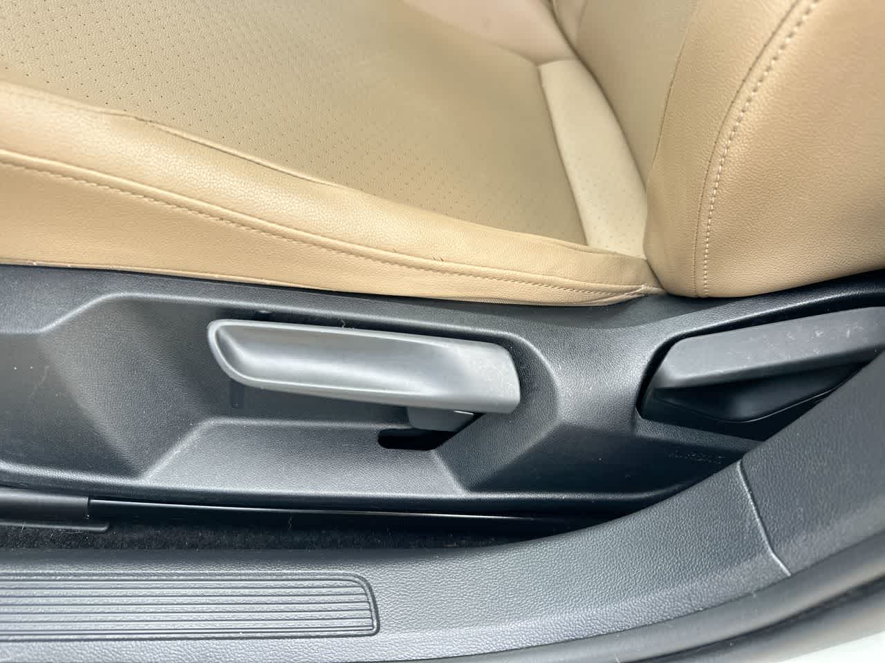 Thumbnail: 2019 Volkswagen Jetta - 22