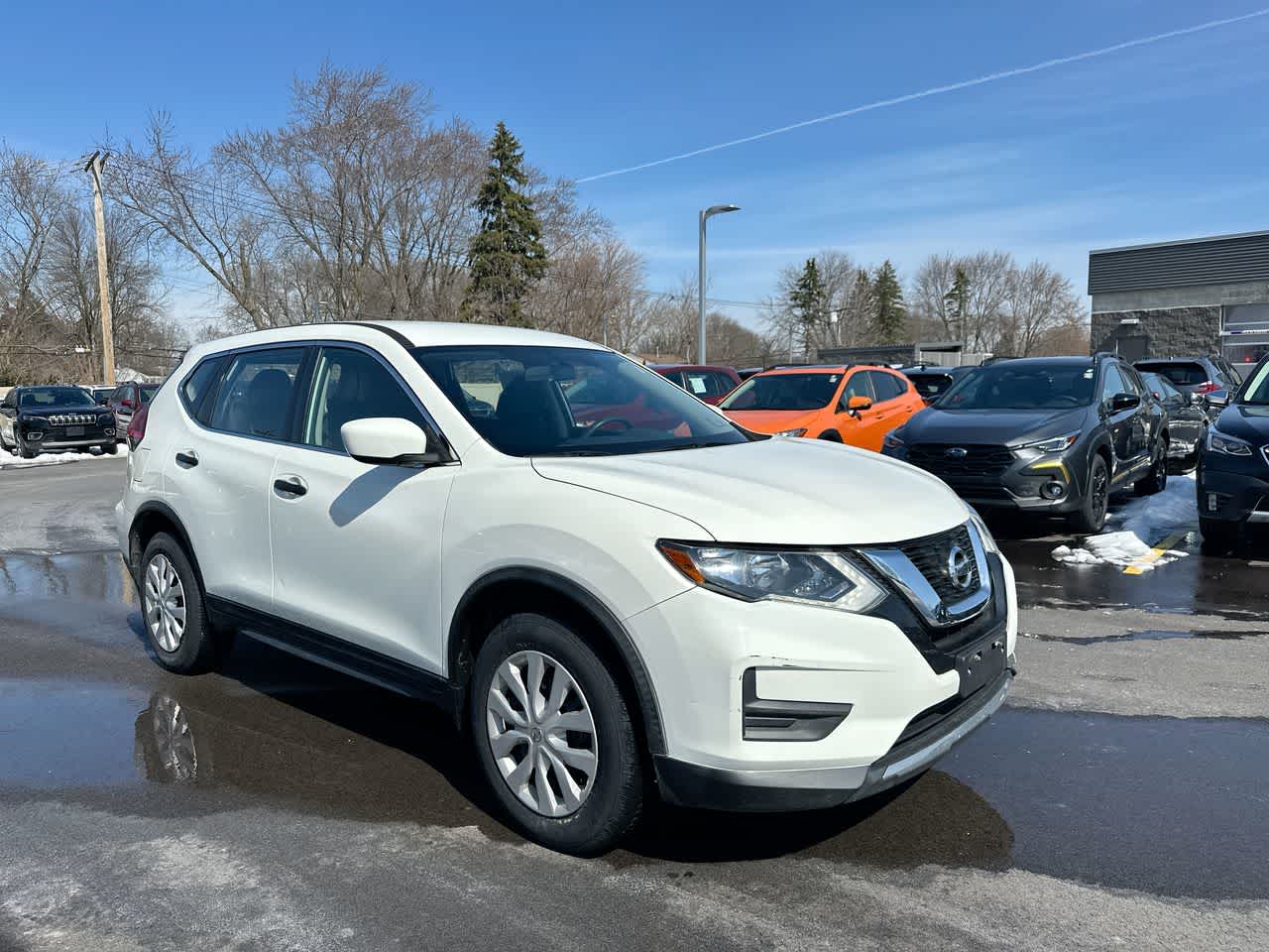 Thumbnail: 2017 Nissan Rogue - 15