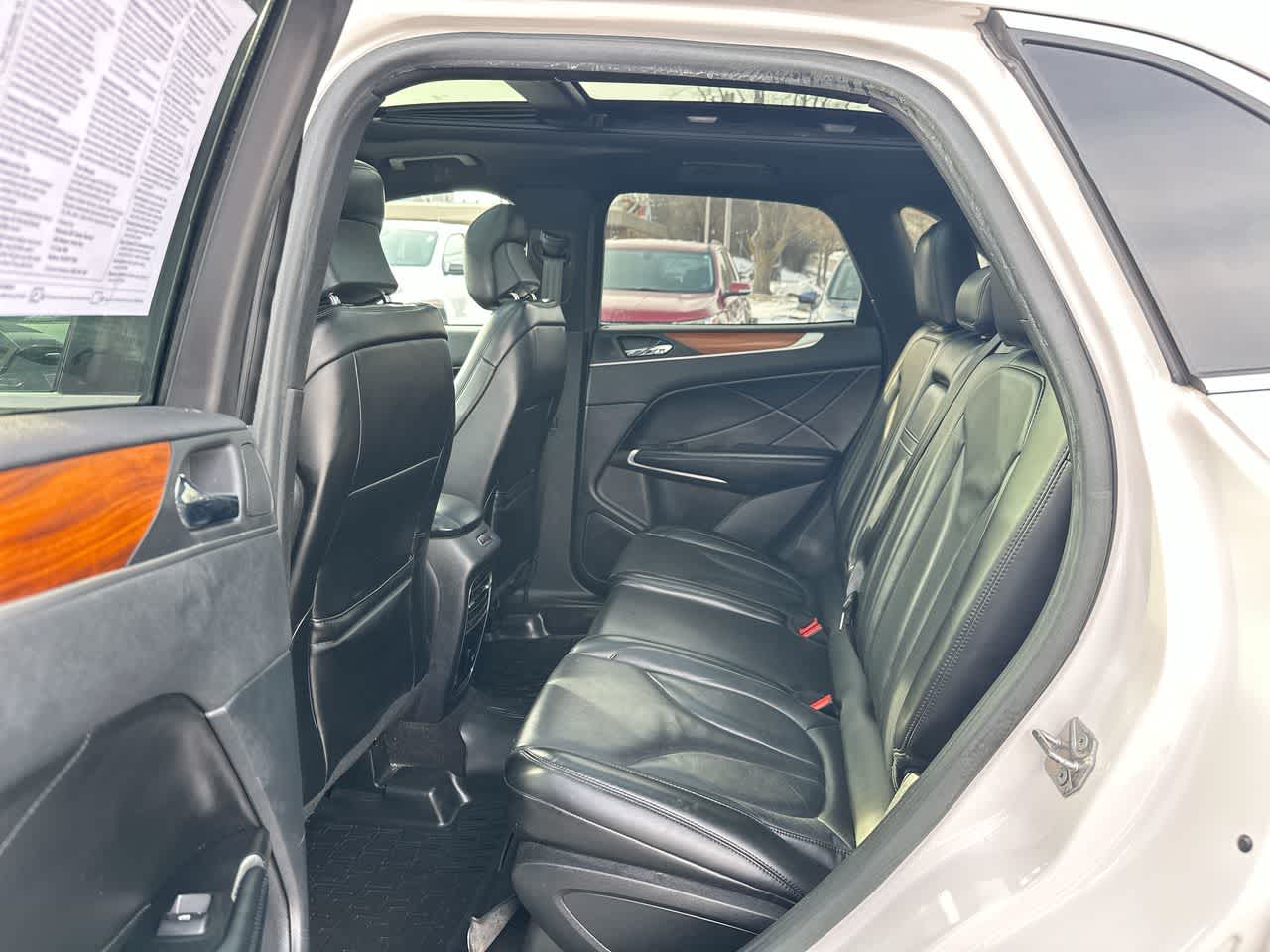 Thumbnail: 2019 Lincoln MKC - 25