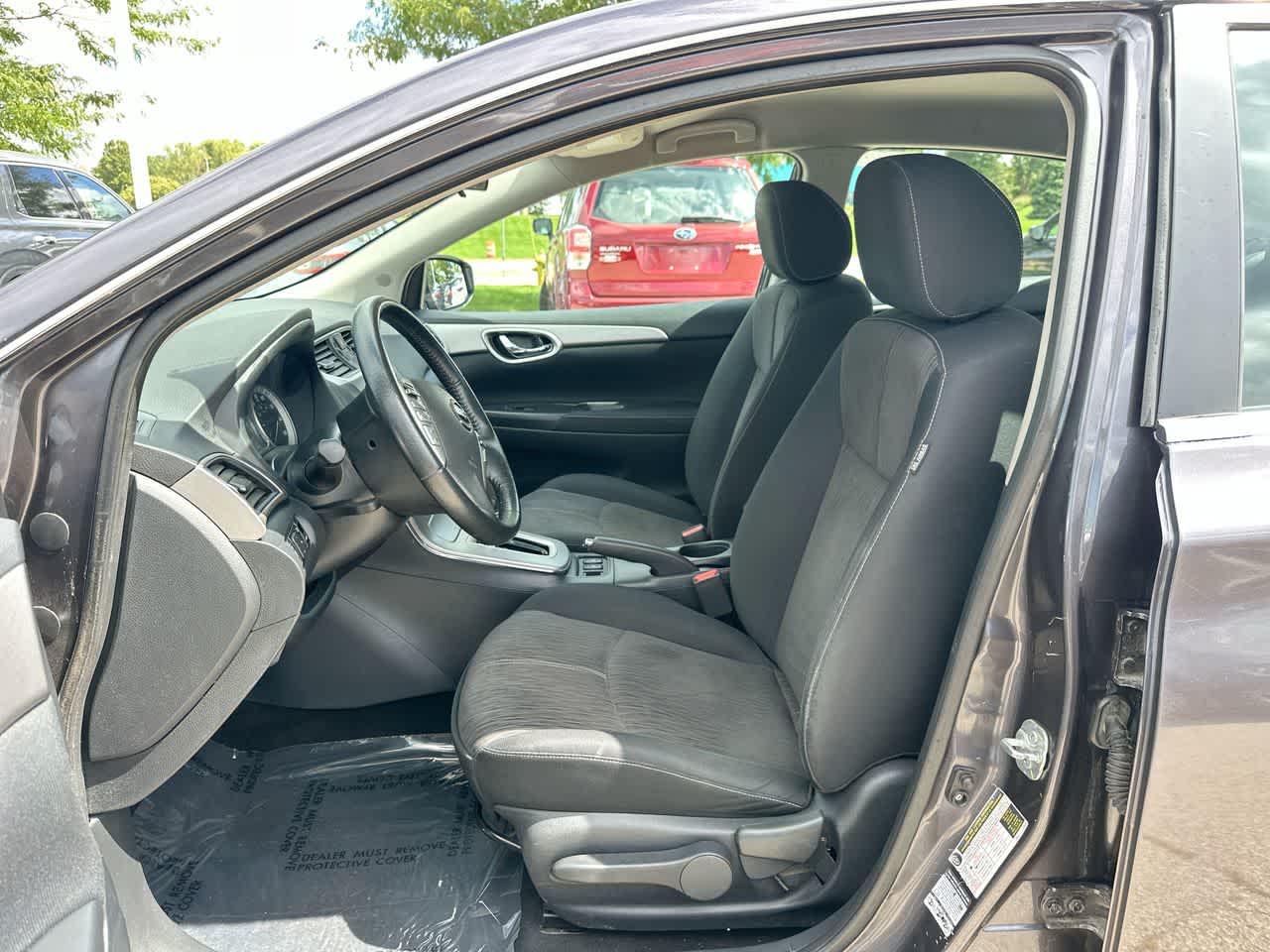 Thumbnail: 2015 Nissan Sentra - 21
