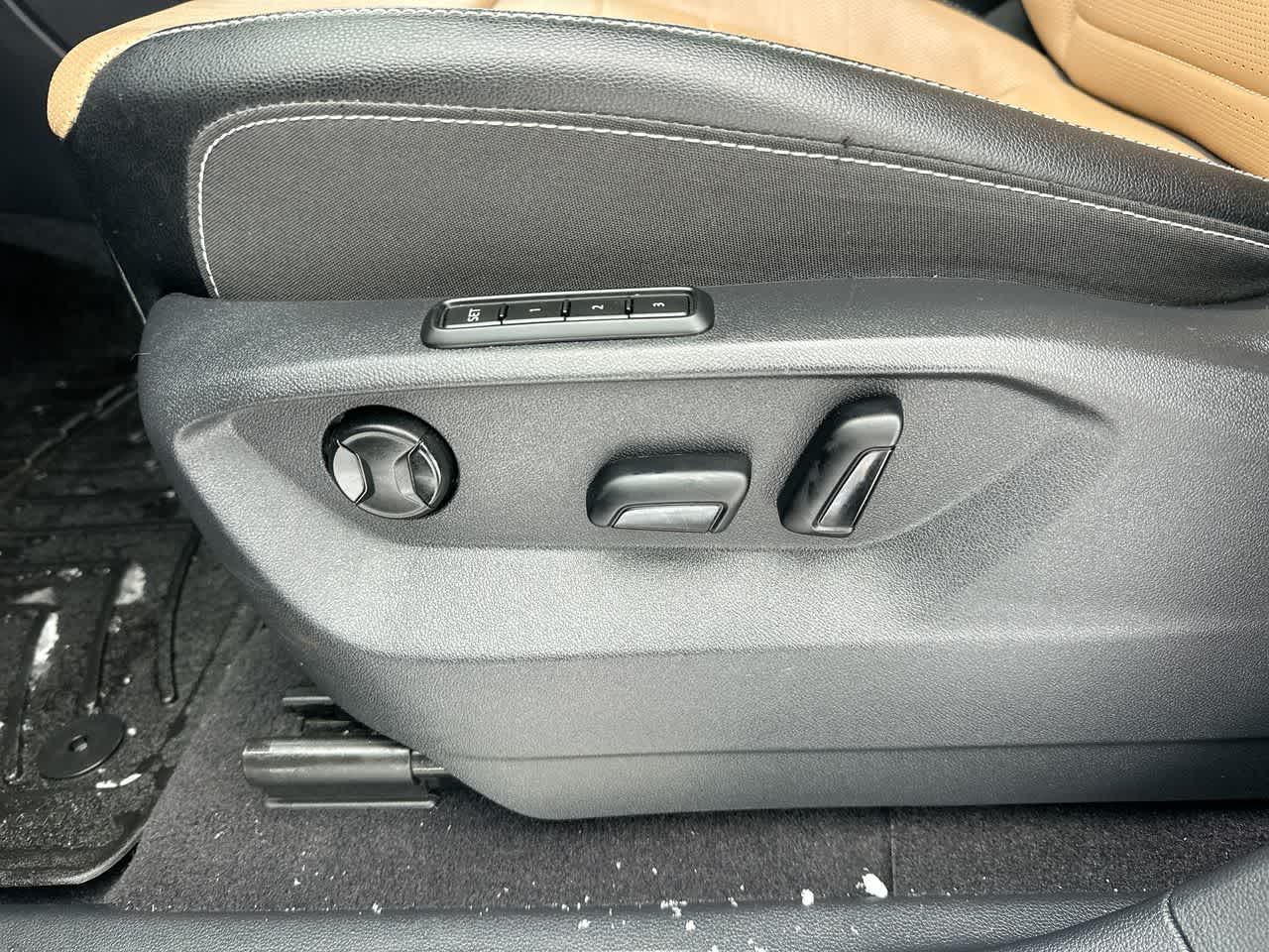 Thumbnail: 2022 Volkswagen Atlas - 22