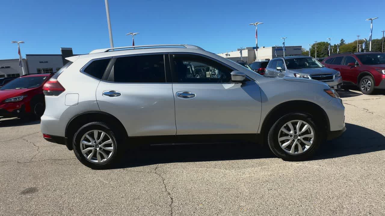 Thumbnail: 2019 Nissan Rogue - 9