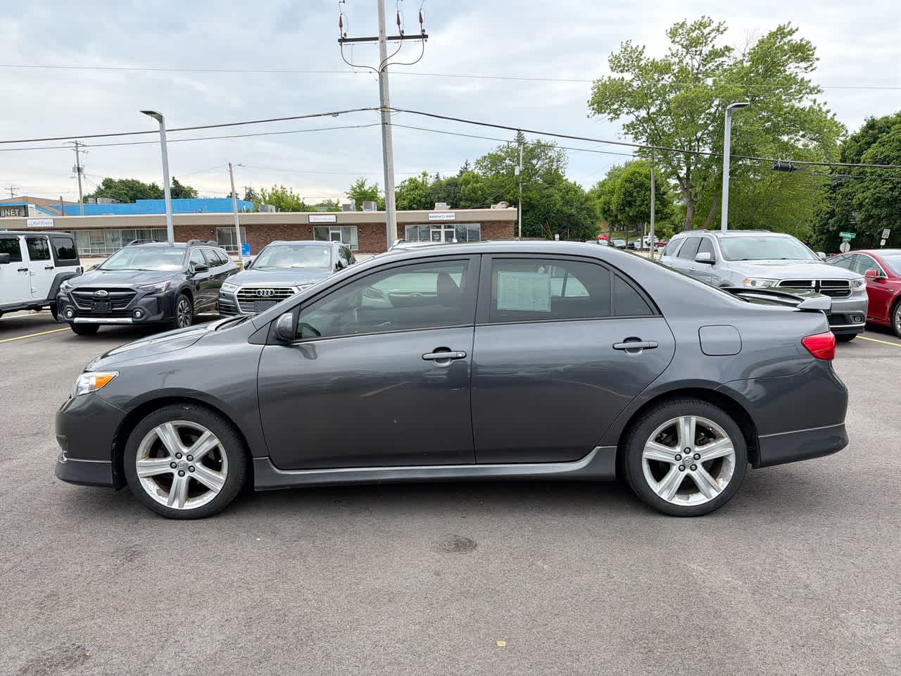 Thumbnail: 2009 Toyota Corolla - 10