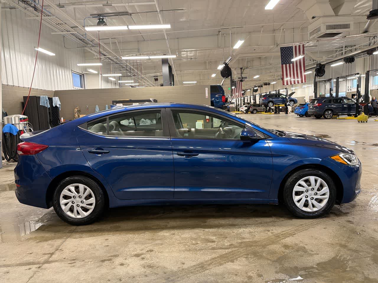 Thumbnail: 2017 Hyundai Elantra - 14