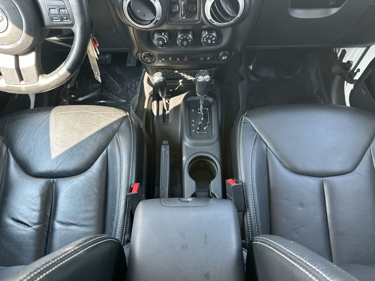 Thumbnail: 2013 Jeep Wrangler - 30