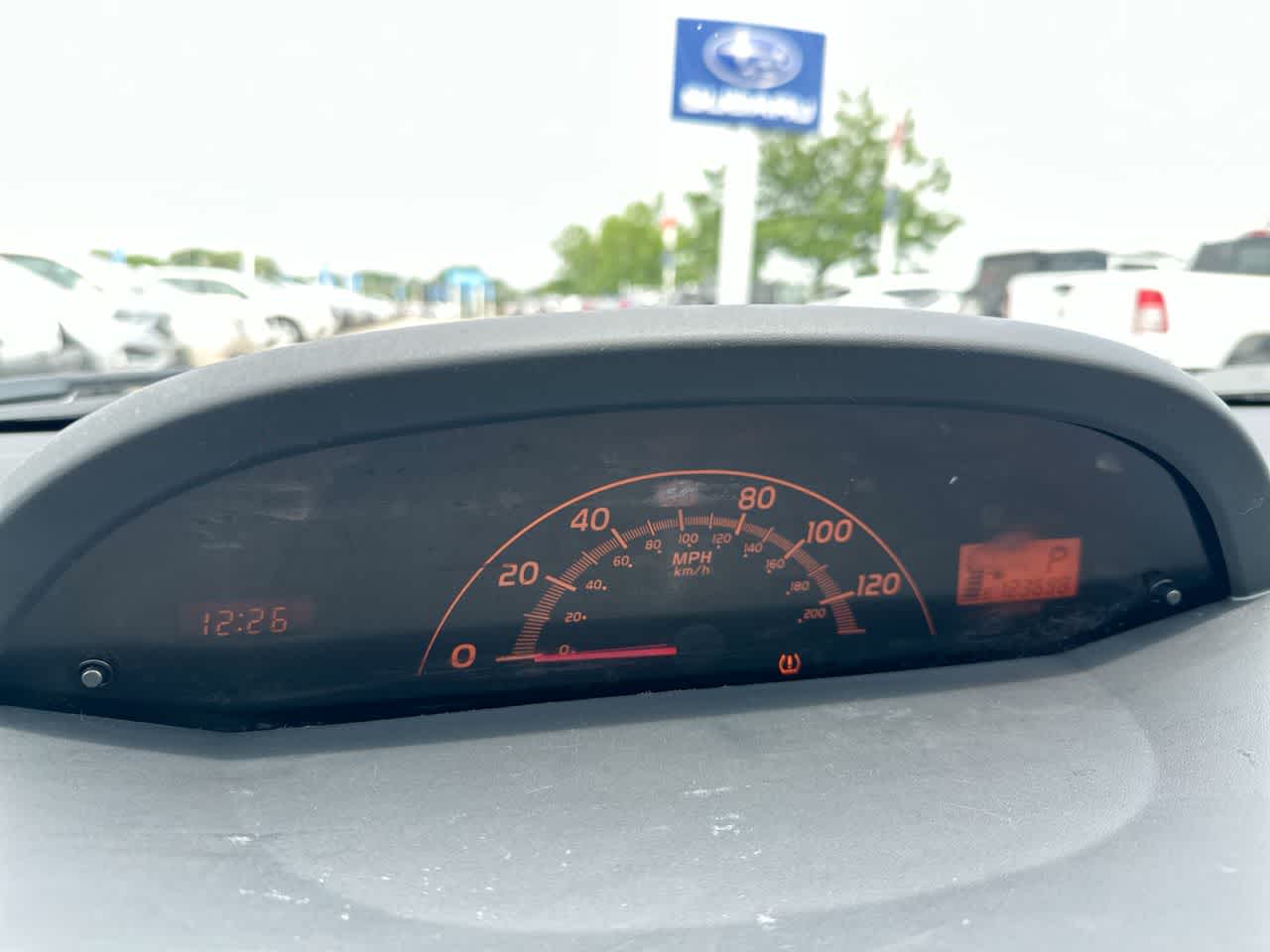 Thumbnail: 2010 Toyota Yaris - 31