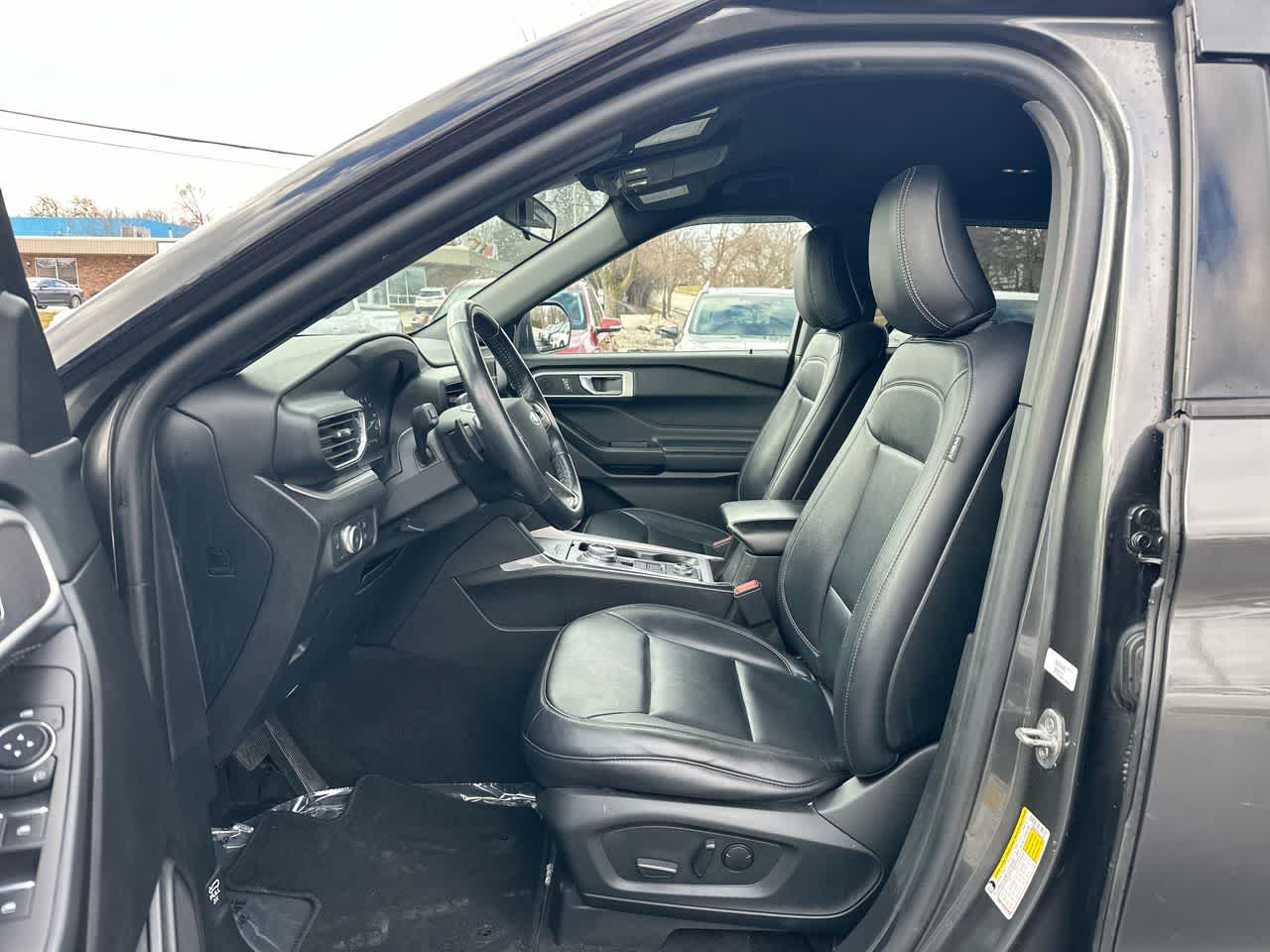 Thumbnail: 2020 Ford Explorer - 21