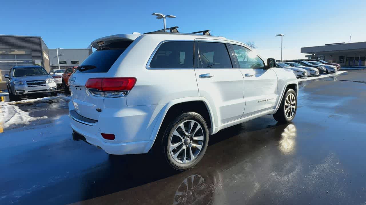 Thumbnail: 2017 Jeep Grand Cherokee - 9