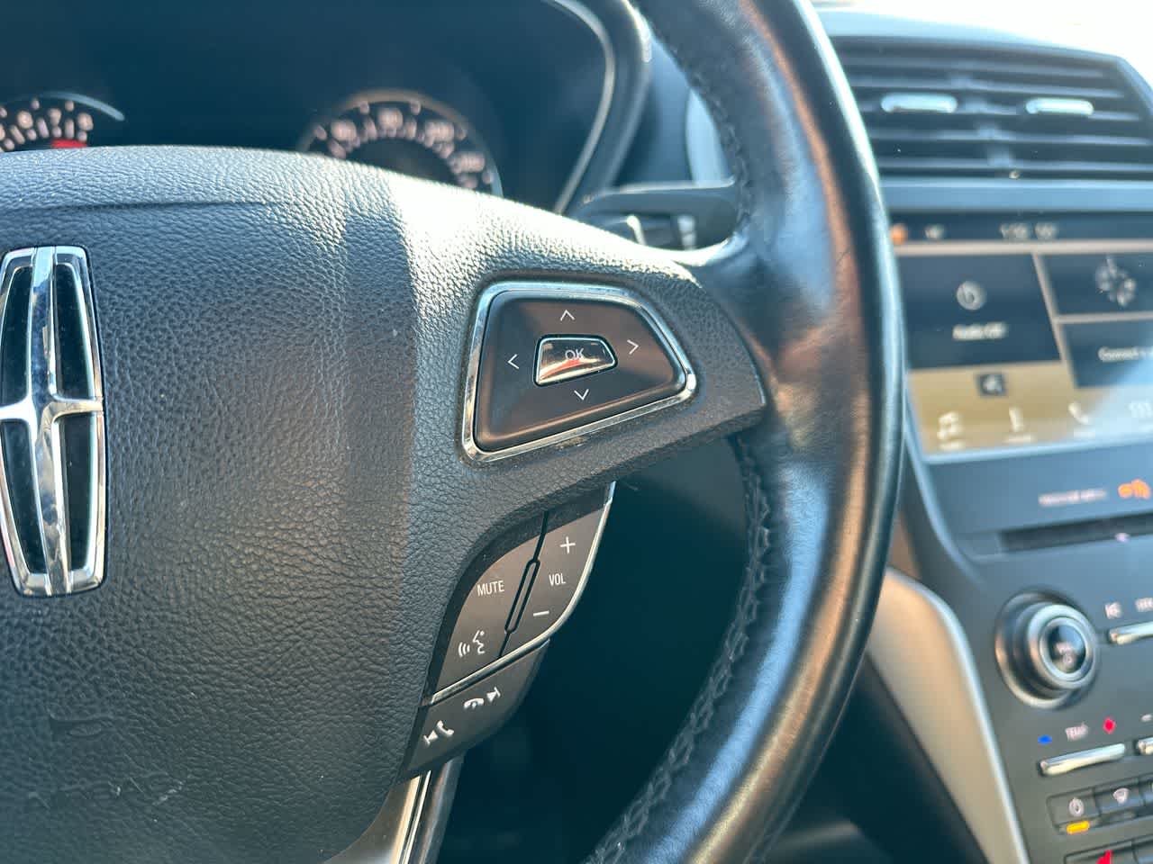 Thumbnail: 2017 Lincoln MKC - 29