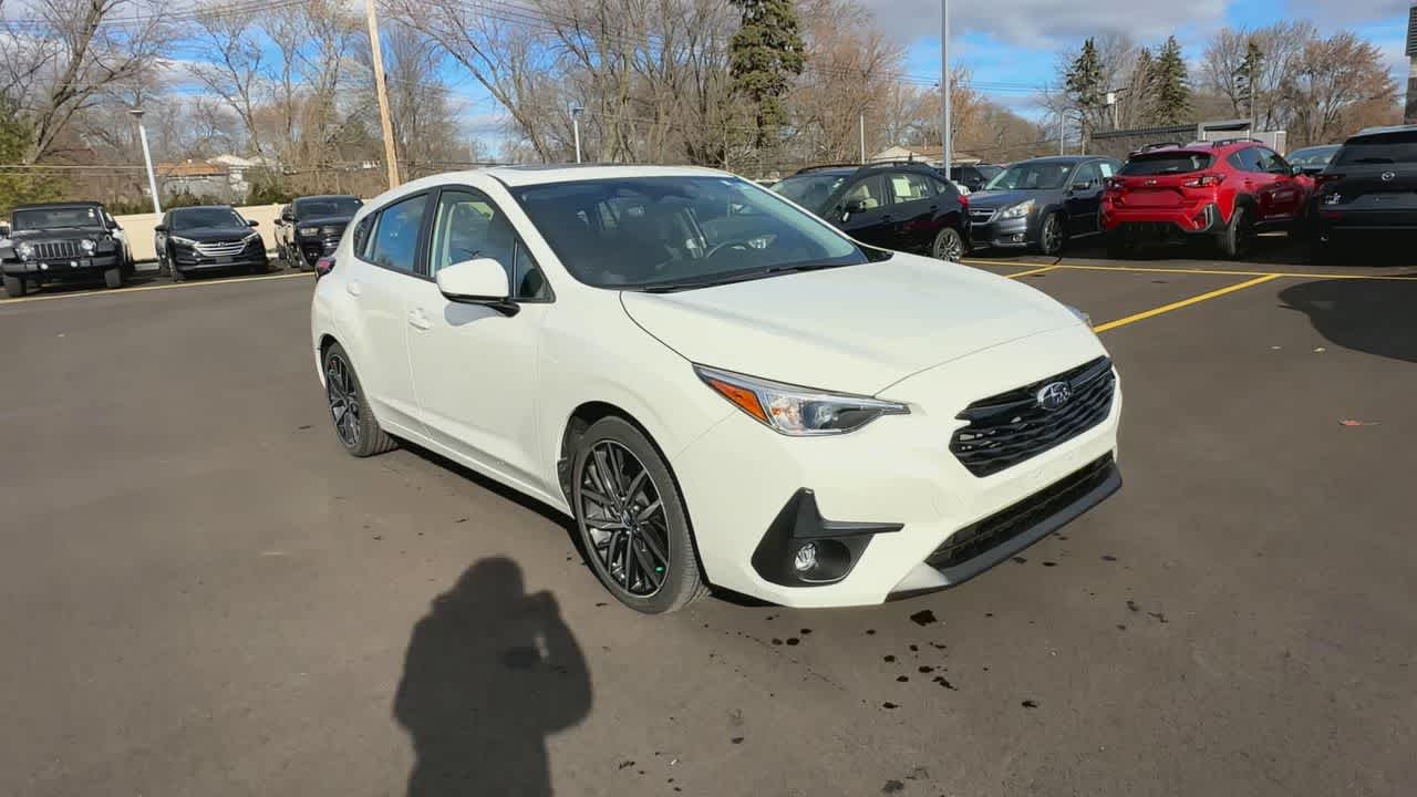 2025 Subaru Impreza Sport photo 2