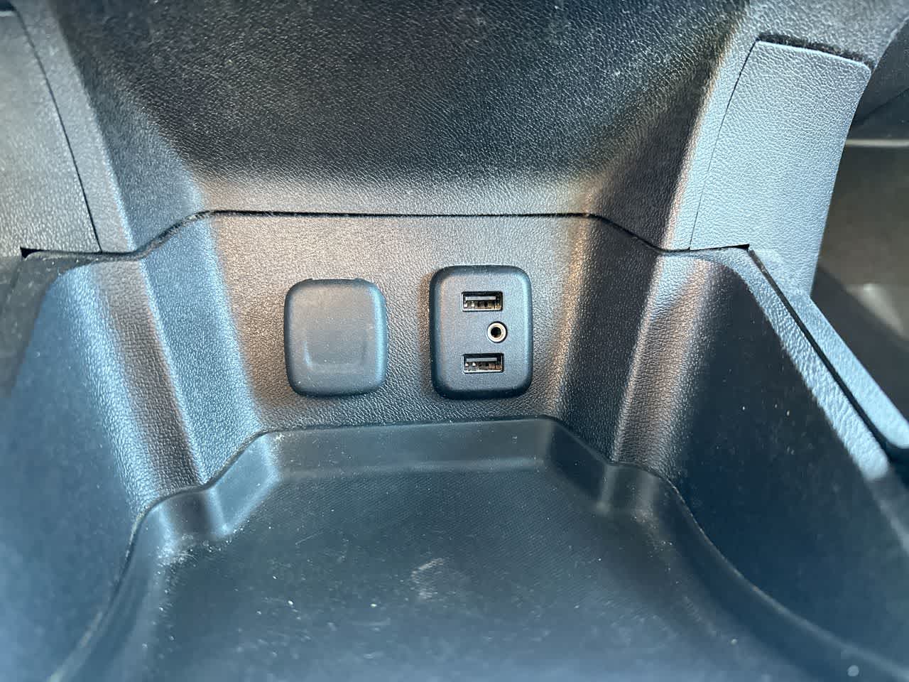 Thumbnail: 2017 Chevrolet Volt - 31