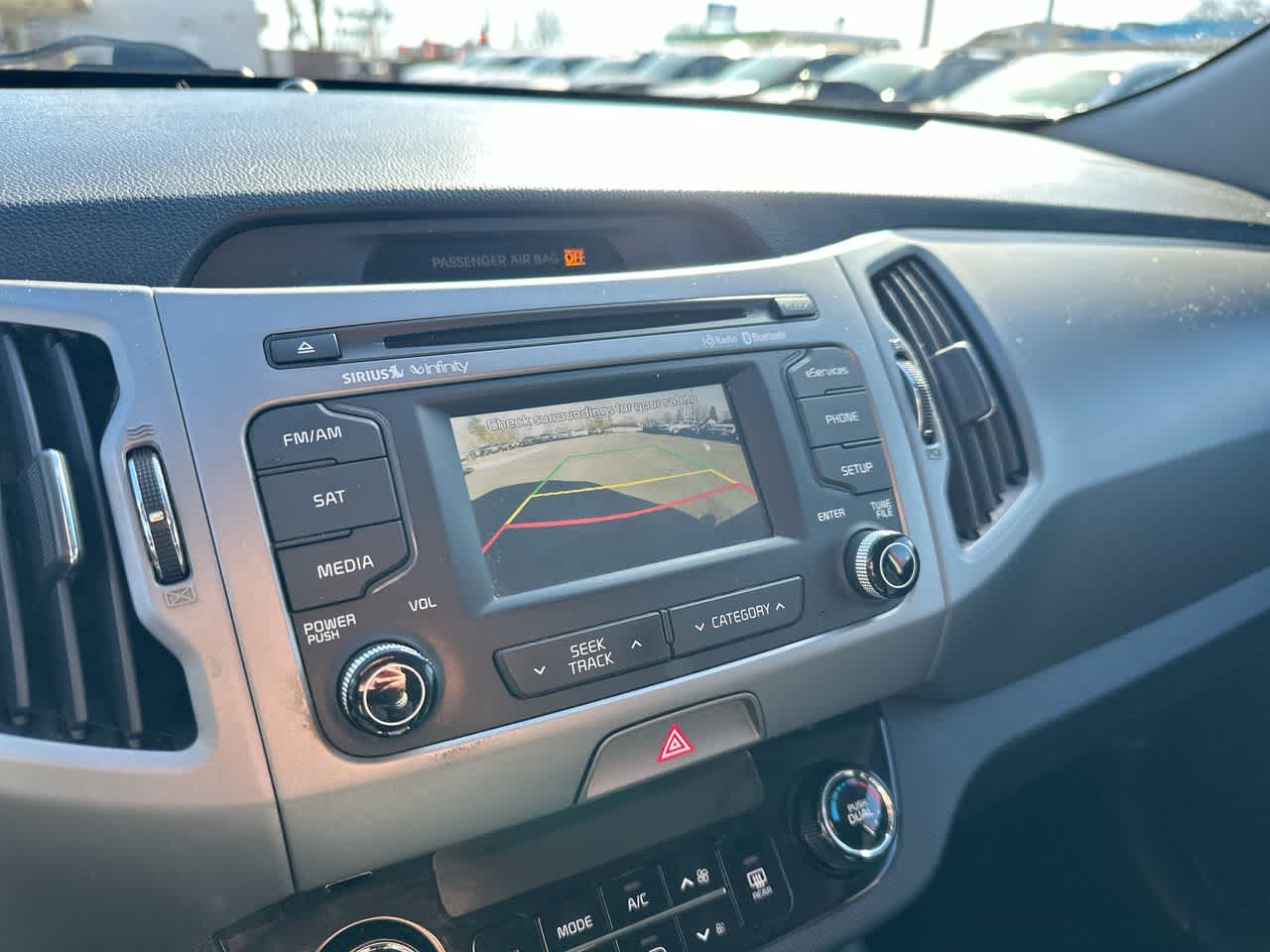 Thumbnail: 2015 Kia Sportage - 31