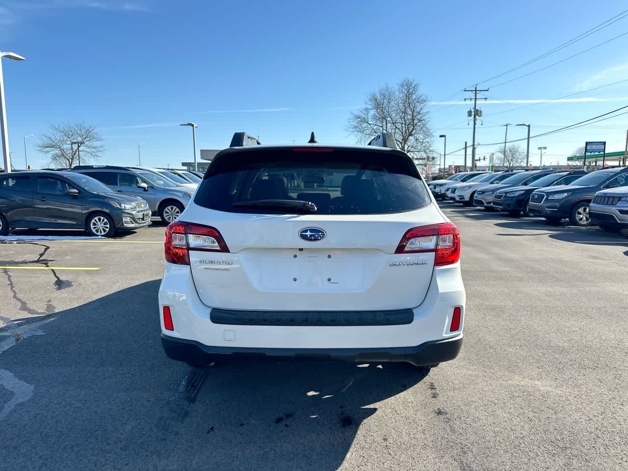 Thumbnail: 2016 Subaru Outback - 12