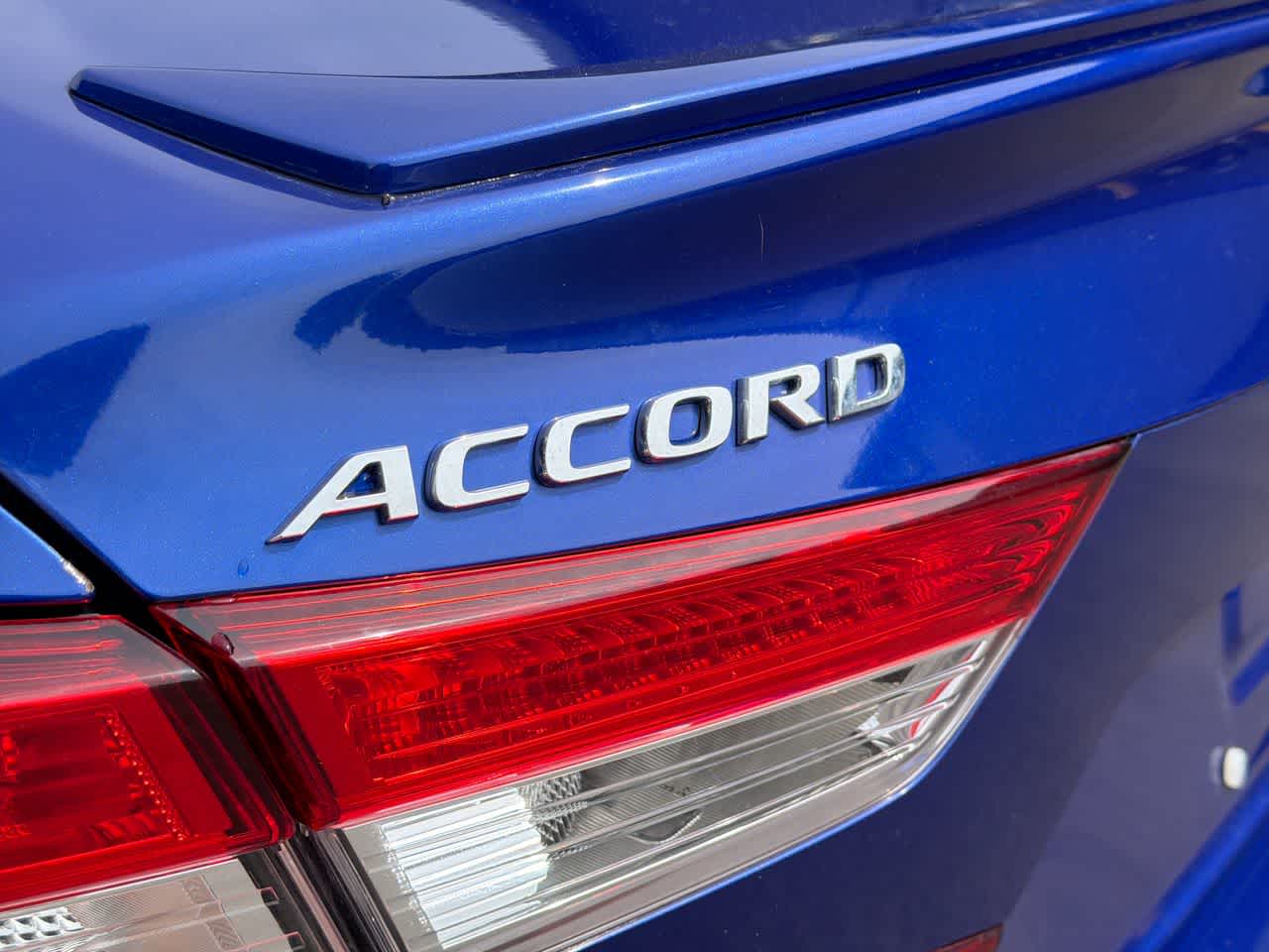 Thumbnail: 2018 Honda Accord - 17