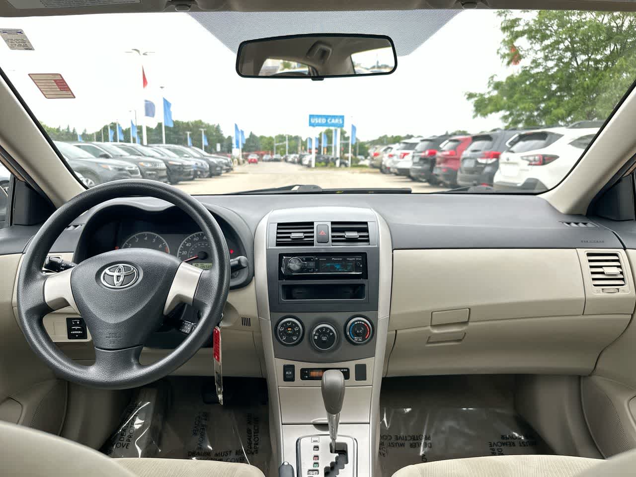 Thumbnail: 2011 Toyota Corolla - 20
