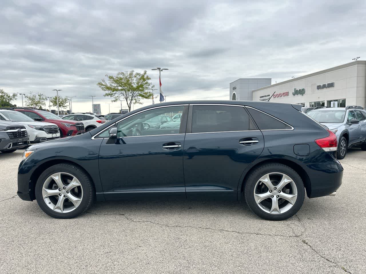 Thumbnail: 2015 Toyota Venza - 10