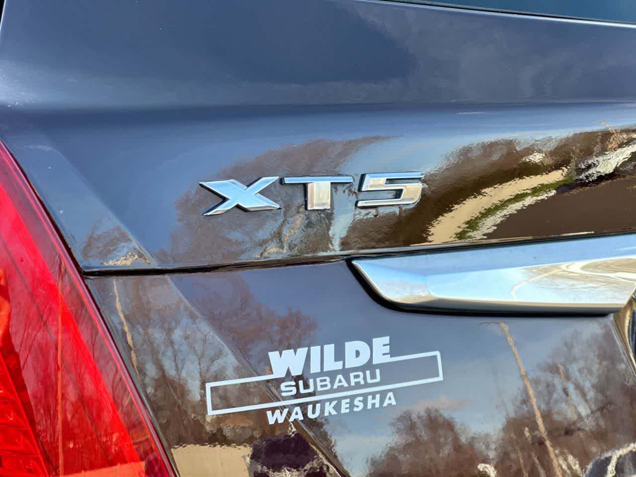 Thumbnail: 2017 Cadillac XT5 - 17