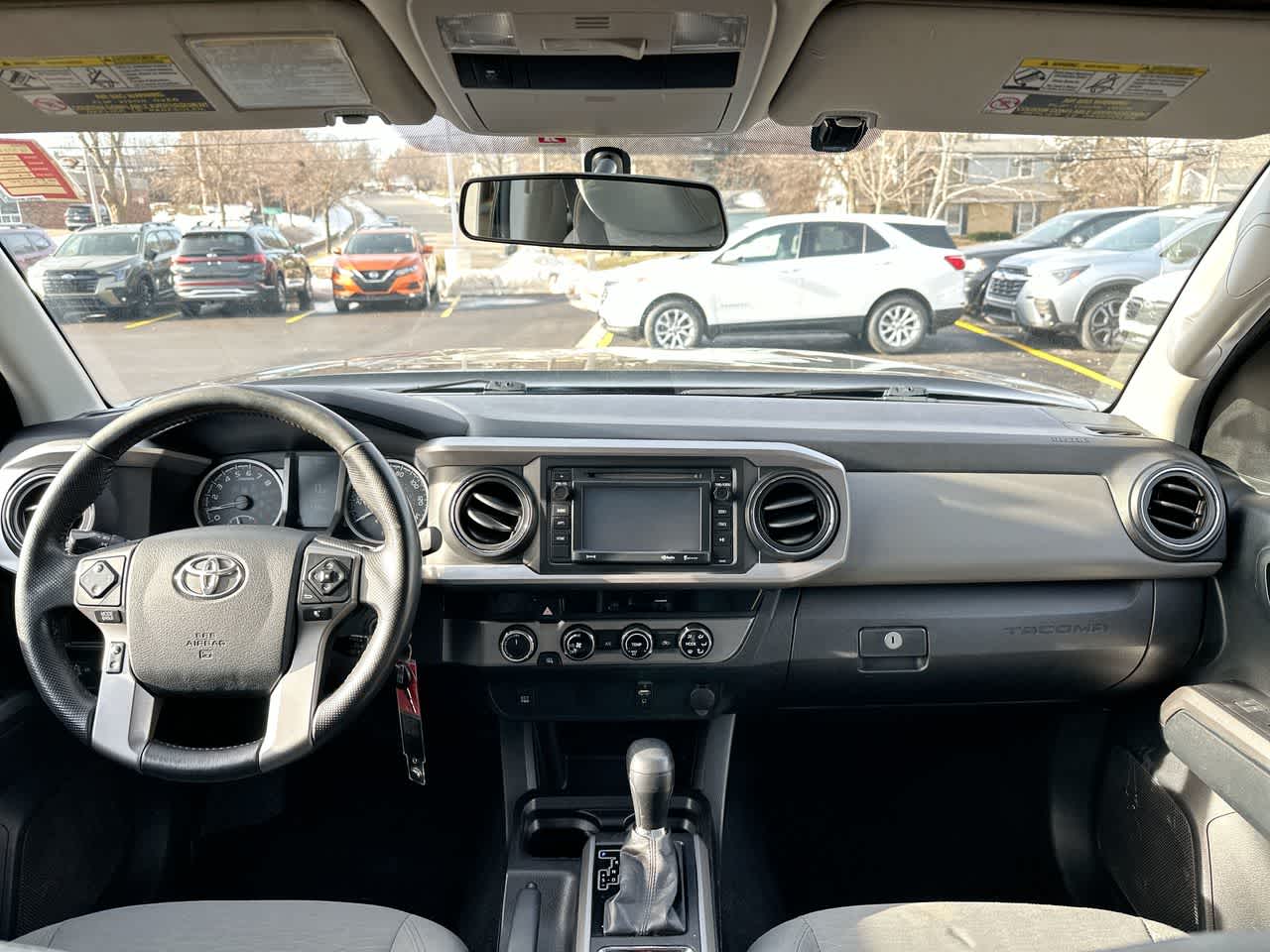 Thumbnail: 2016 Toyota Tacoma - 21