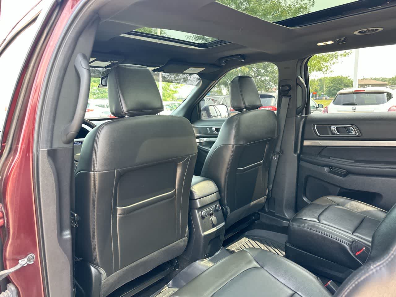 Thumbnail: 2018 Ford Explorer - 23