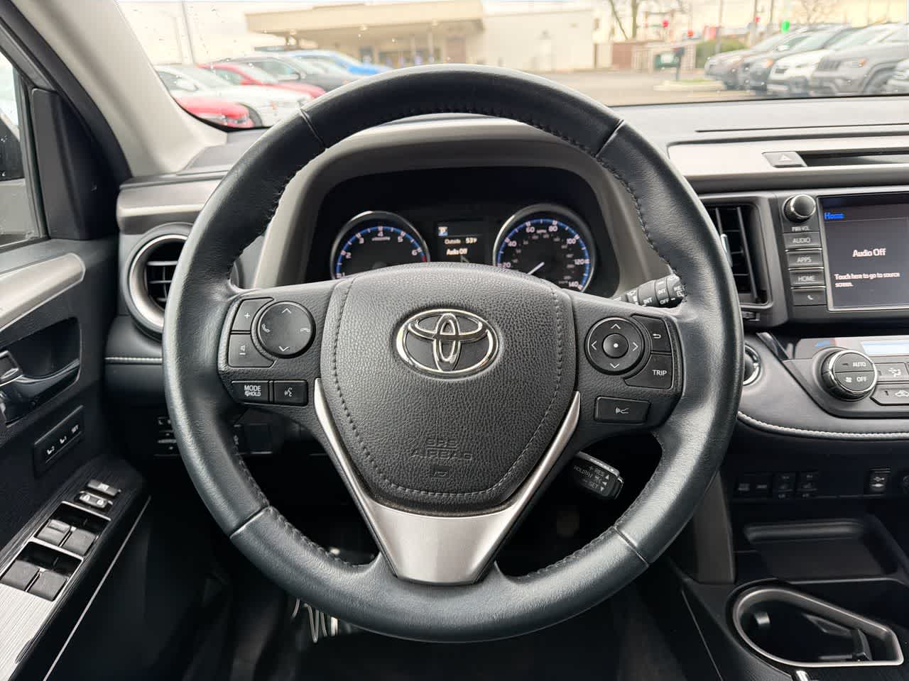 Thumbnail: 2016 Toyota RAV4 - 28