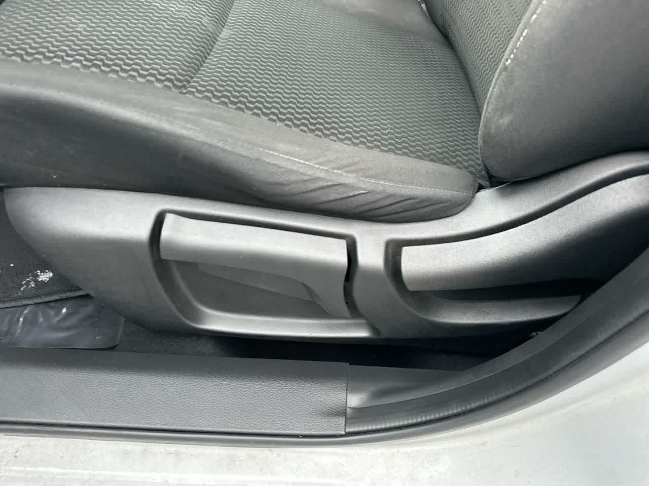 Thumbnail: 2017 Nissan Rogue Sport - 22