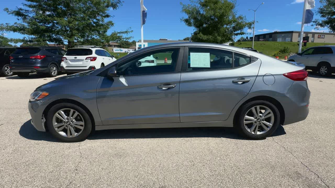Thumbnail: 2017 Hyundai Elantra - 5