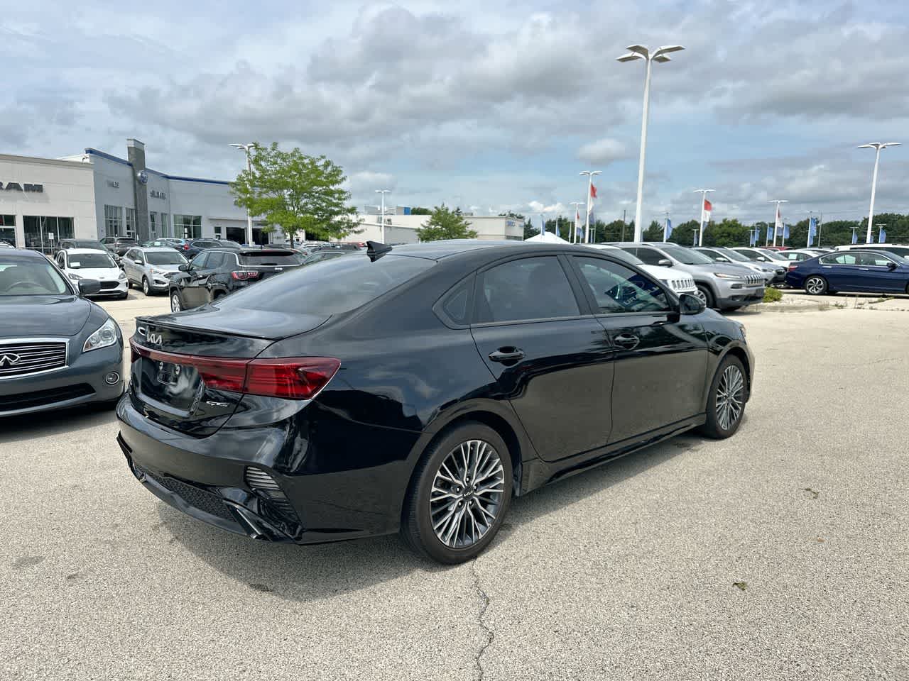 Thumbnail: 2023 Kia Forte - 13
