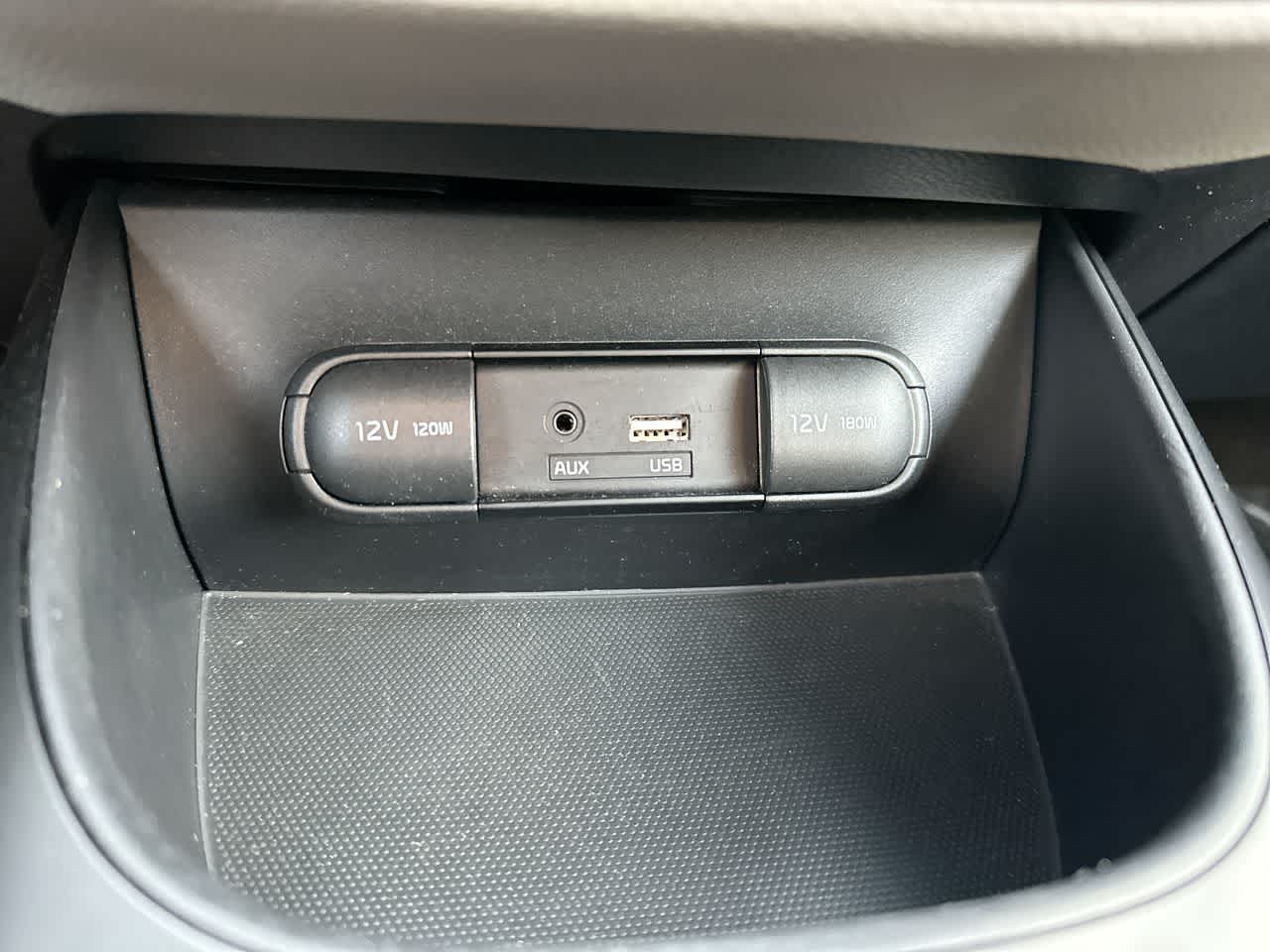 Thumbnail: 2016 Kia Soul - 32