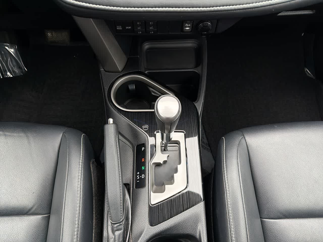 Thumbnail: 2016 Toyota RAV4 - 34