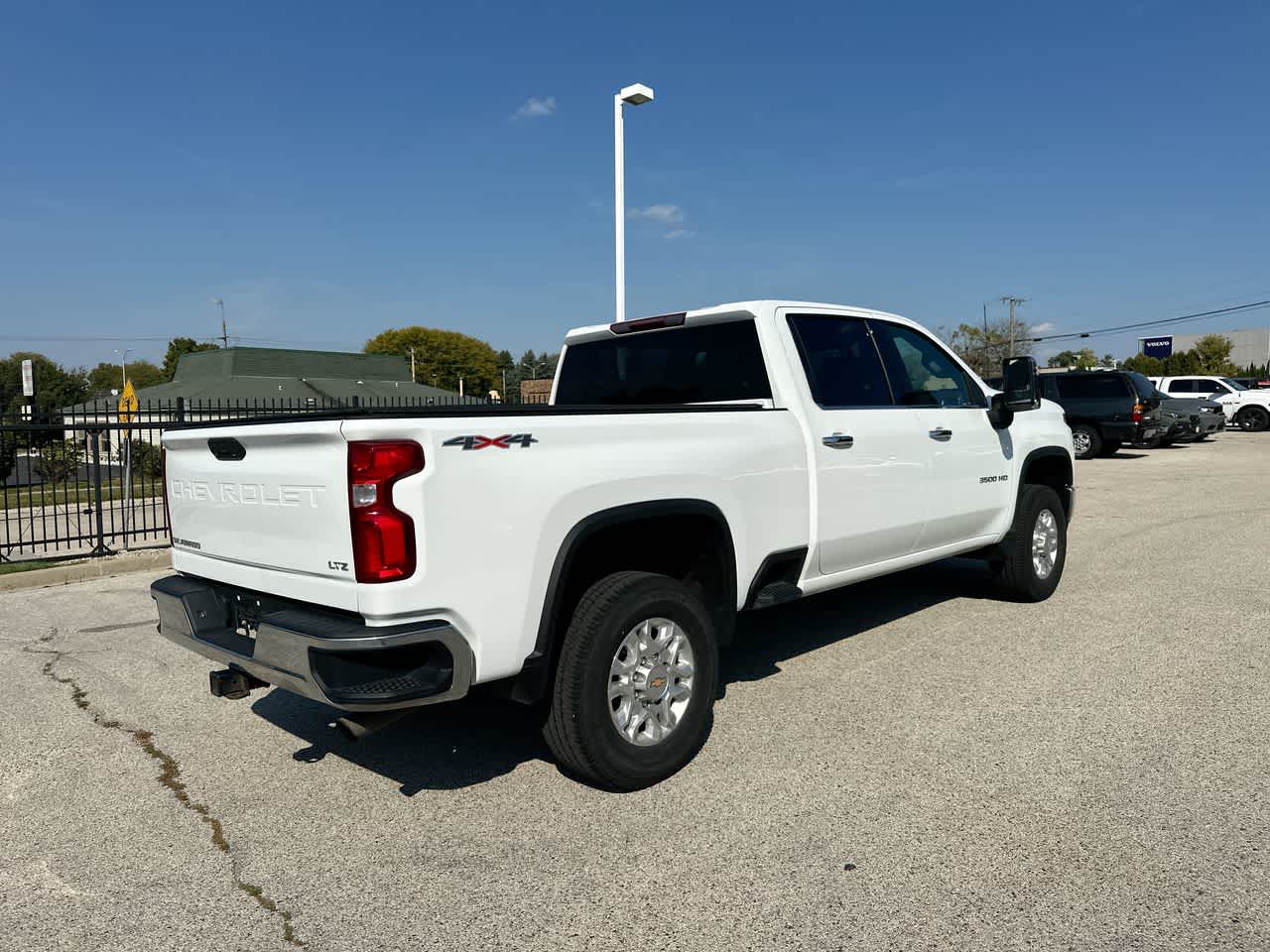 Thumbnail: 2022 Chevrolet Silverado 3500 - 13